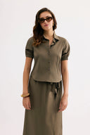 Fitted short-sleeve shirt