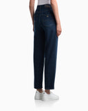 Five-pocket rigid denim jeans with a vintage look