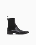 Smooth leather Chelsea boots with a low stacked heel