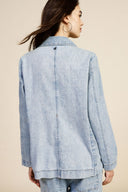Blazer denim with front buttons and patch pockets