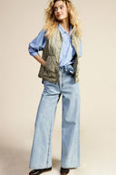 Wide leg jeans with coordinated belt detail