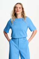 TOP - Meg Smashing Blue